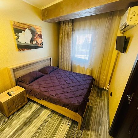 Urban Rez Suites Iasi Esterno foto