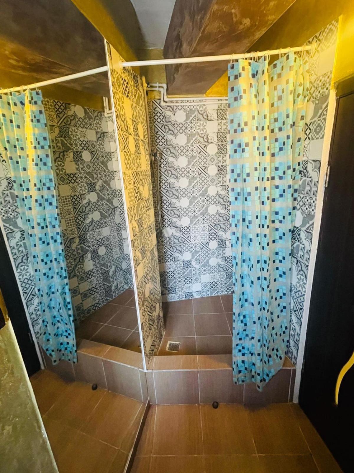 Urban Rez Suites Iasi Esterno foto